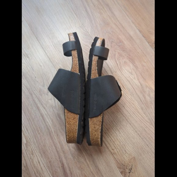 Birkenstock Miramar Big Buckle Toe Ring Sandals - Picture 7 of 9